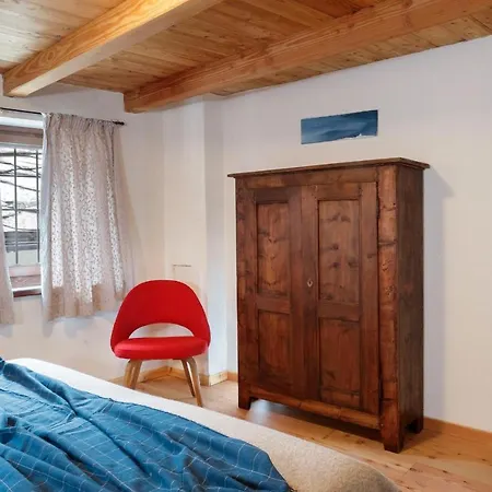 Domek alpejski Hellochalet - Da Miro - Sunny Terraces With Stunning Matterhorn Views, Reachable On Foot Only *